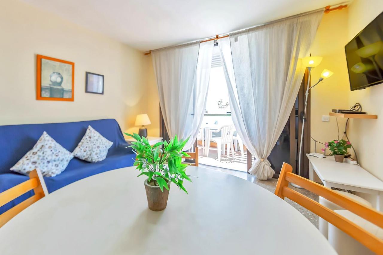 Apartment Near Playa De Las Americas With Wifi And Pool, Tenerife Sur Exteriér fotografie
