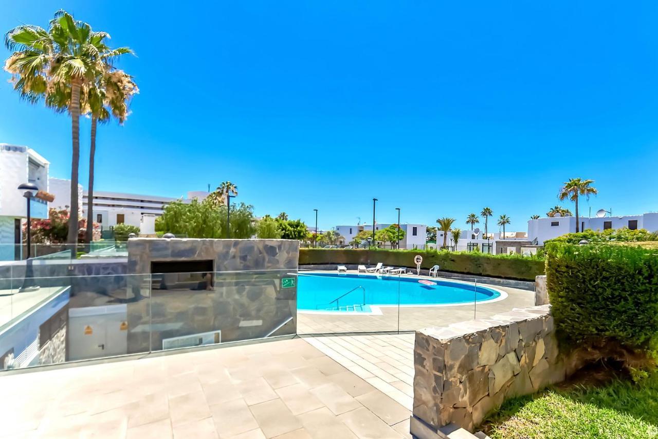 Apartment Near Playa De Las Americas With Wifi And Pool, Tenerife Sur Exteriér fotografie